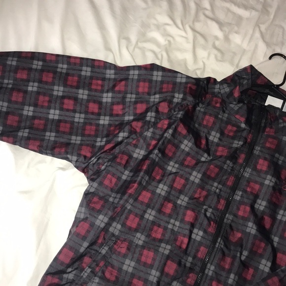 Windbreaker - Picture 2 of 3